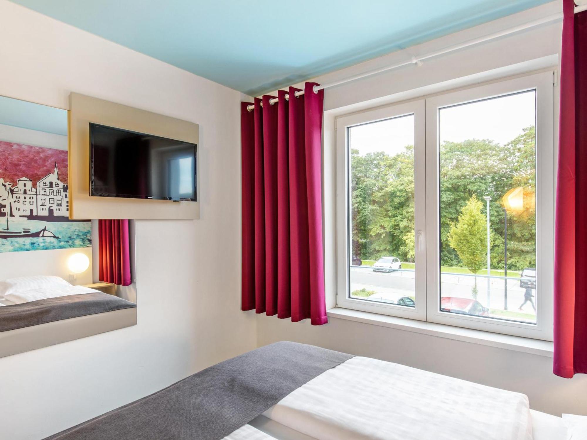 B&B Hotel Lueneburg Bagian luar foto